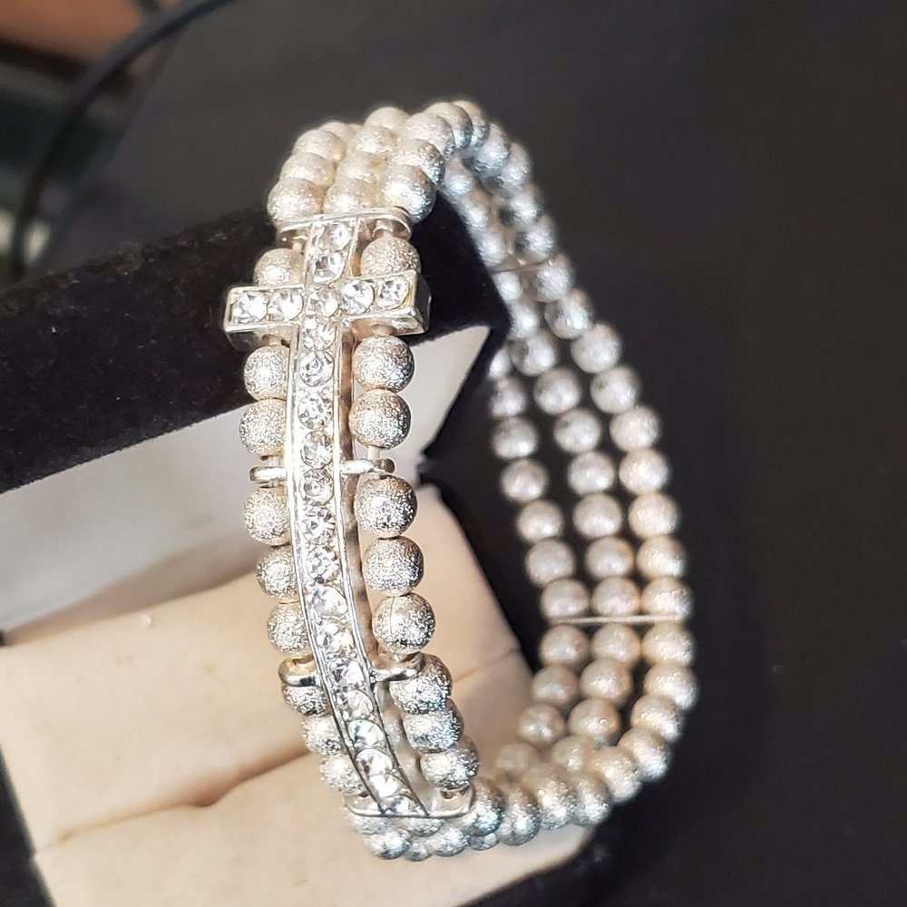 Silver Tone Bead Stretch Bracelet Rhinestone Cross